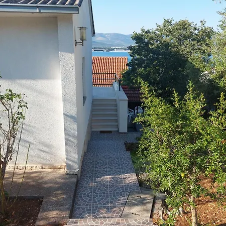 Peaceful & Cozy Rest House, 80m From בית נופש *