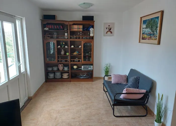 Peaceful & Cozy Rest House, 80m From בית נופש