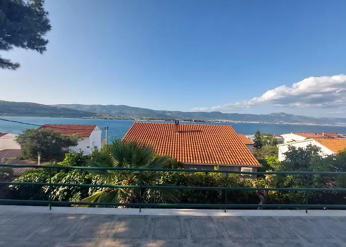 Peaceful & Cozy Rest House, 80m From טרוגיר