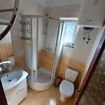 Peaceful & Cozy Rest House, 80m From Дом отдыха Трогир